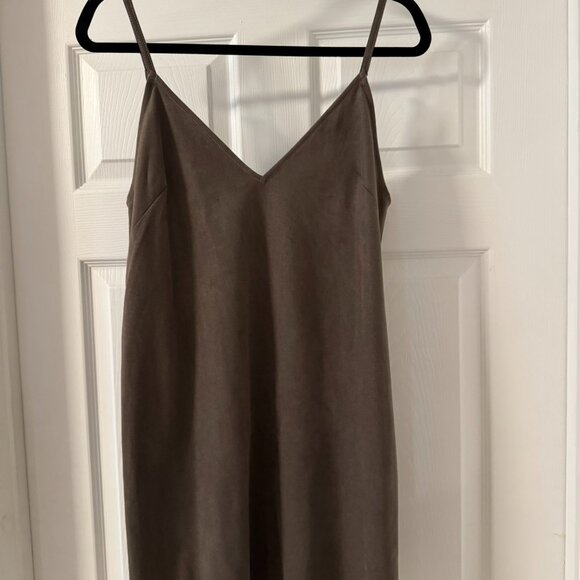 Aritzia Wilfred Free Nori Suede Slip Dress – Luxe & Effortless - Picture 2 of 5